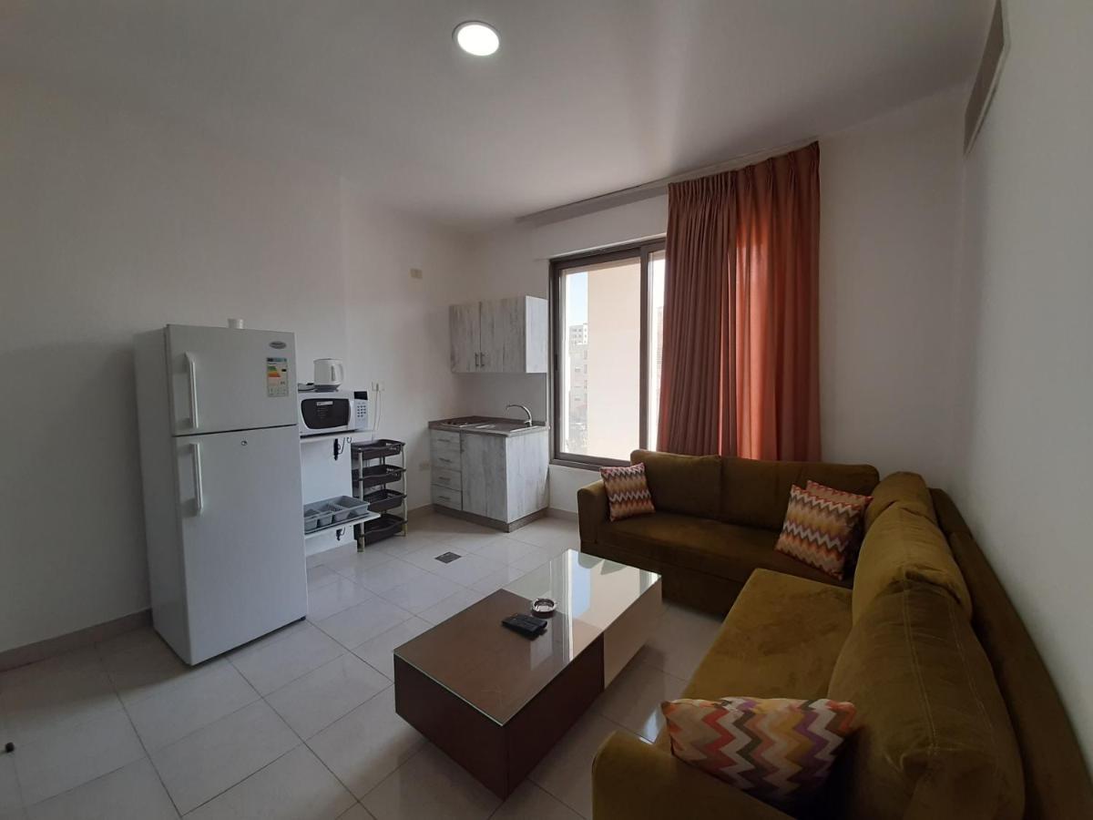Furnished Apartments Near Mcdonald'S Al-Madina Al-Monawara St Amman Buitenkant foto
