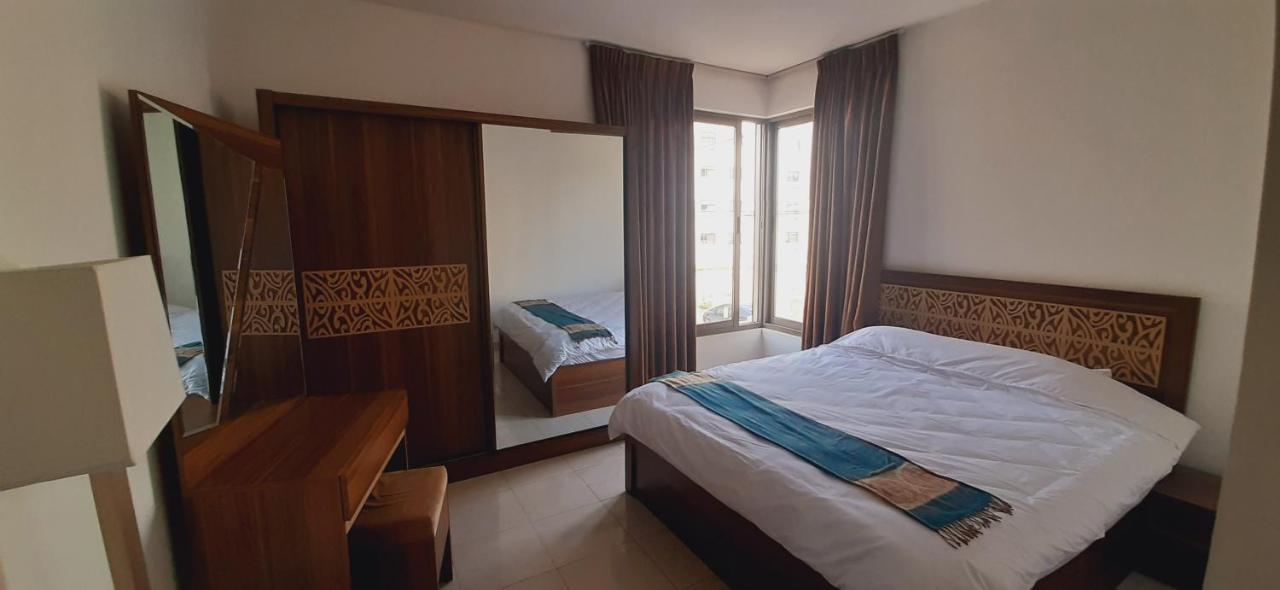 Furnished Apartments Near Mcdonald'S Al-Madina Al-Monawara St Amman Buitenkant foto