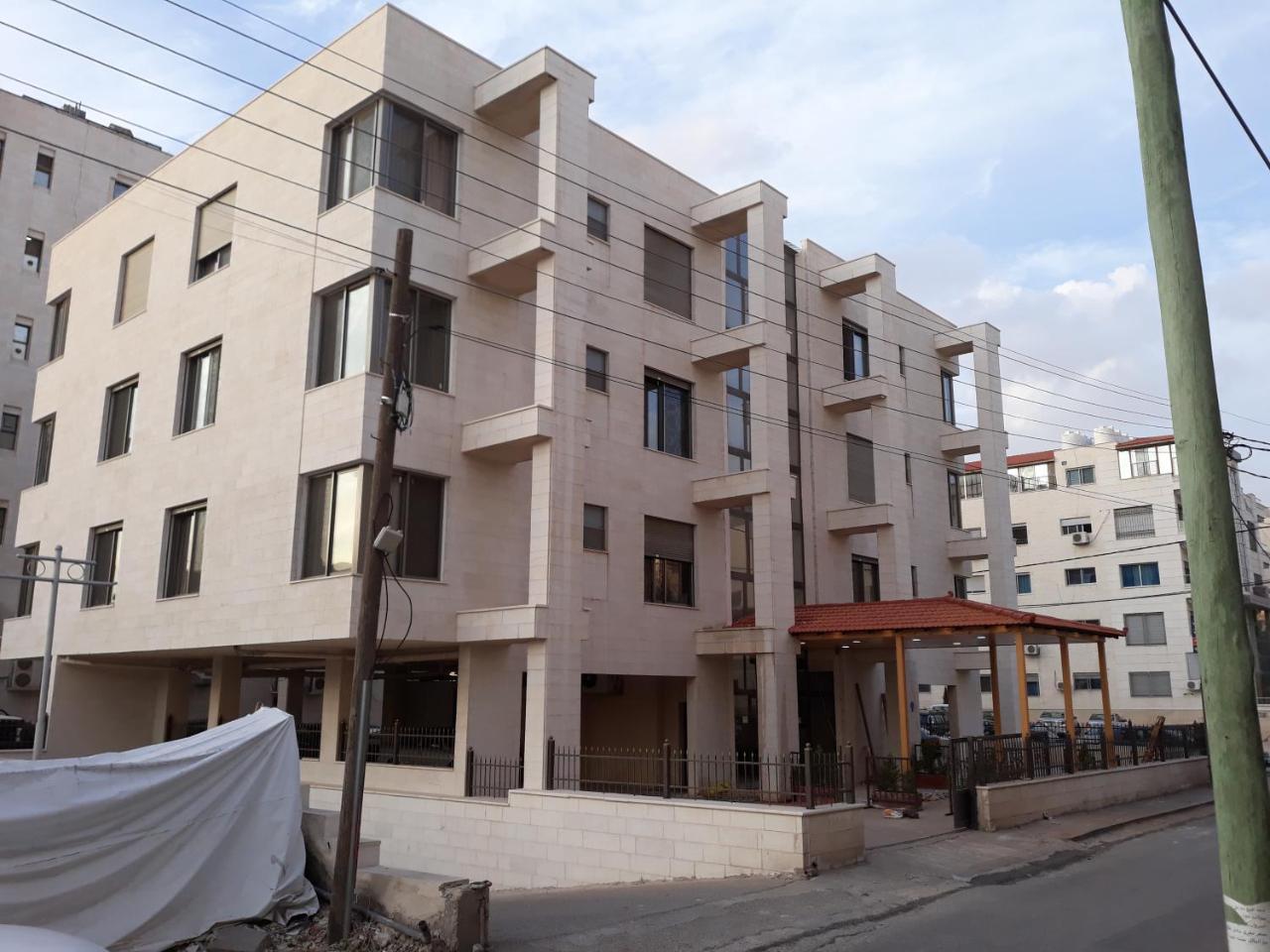 Furnished Apartments Near Mcdonald'S Al-Madina Al-Monawara St Amman Buitenkant foto