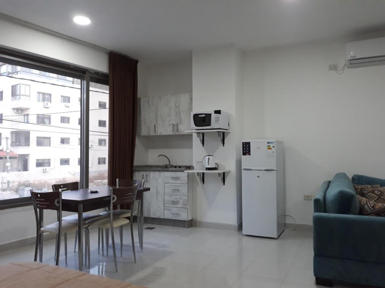 Furnished Apartments Near Mcdonald'S Al-Madina Al-Monawara St Amman Buitenkant foto